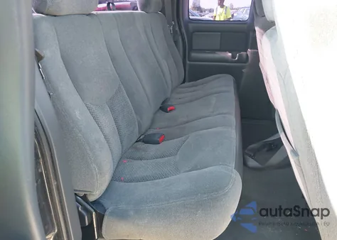 2004 Chevrolet Silverado 1500 Ls z USA, uszkodzony, nr VIN 2GCEK19T641294906